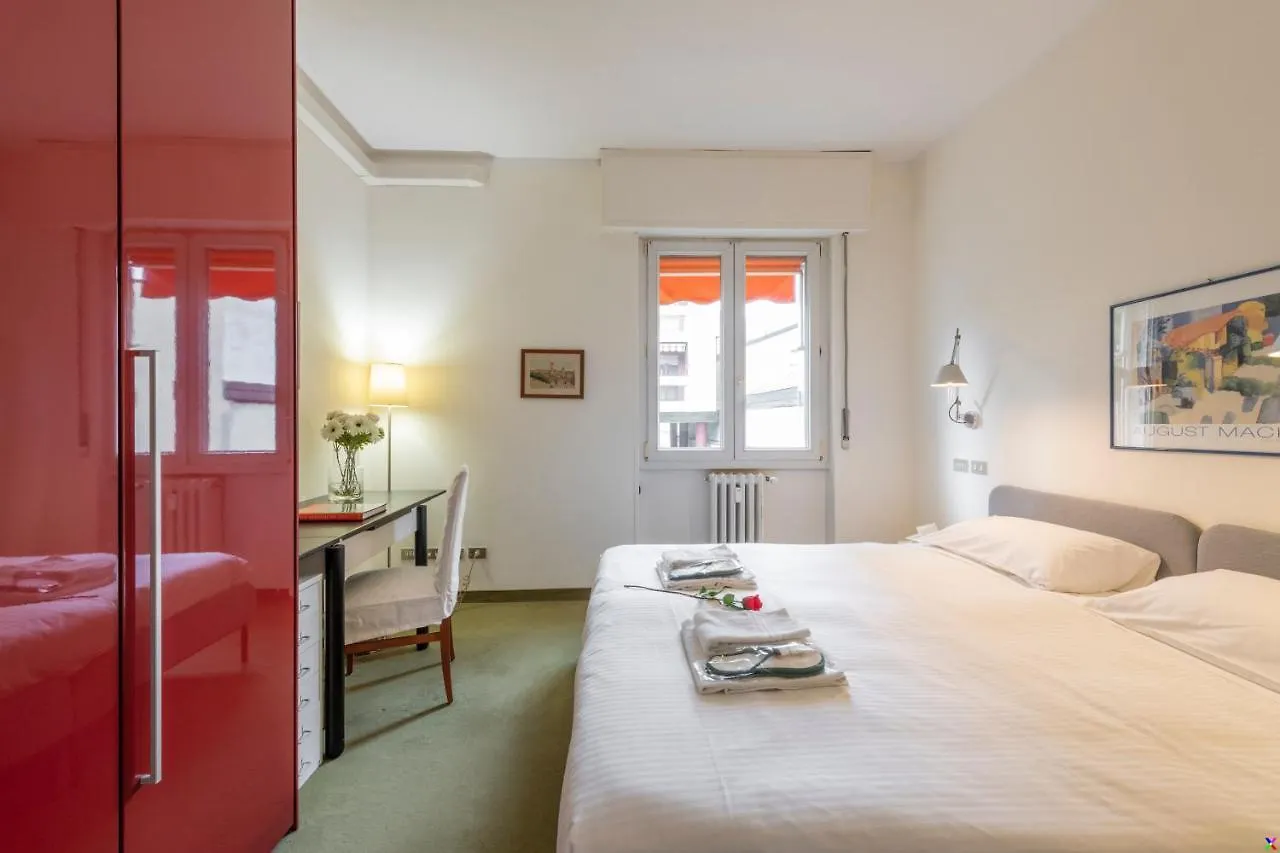 Bnbutler - Cesare Brivio, 21 - Ampio E Luminoso Mailand Apartment