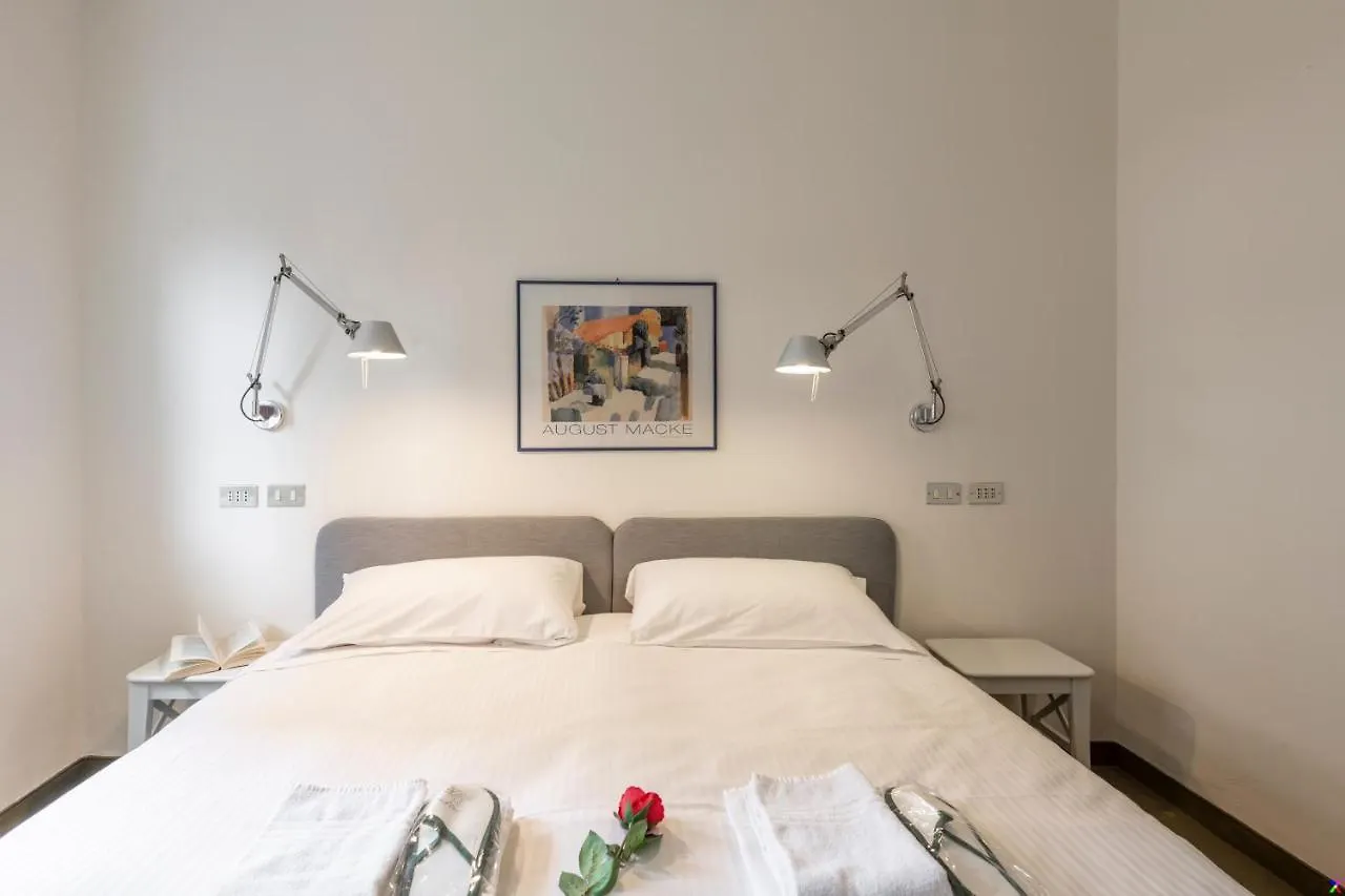 Bnbutler - Cesare Brivio, 21 - Ampio E Luminoso Mailand Apartment