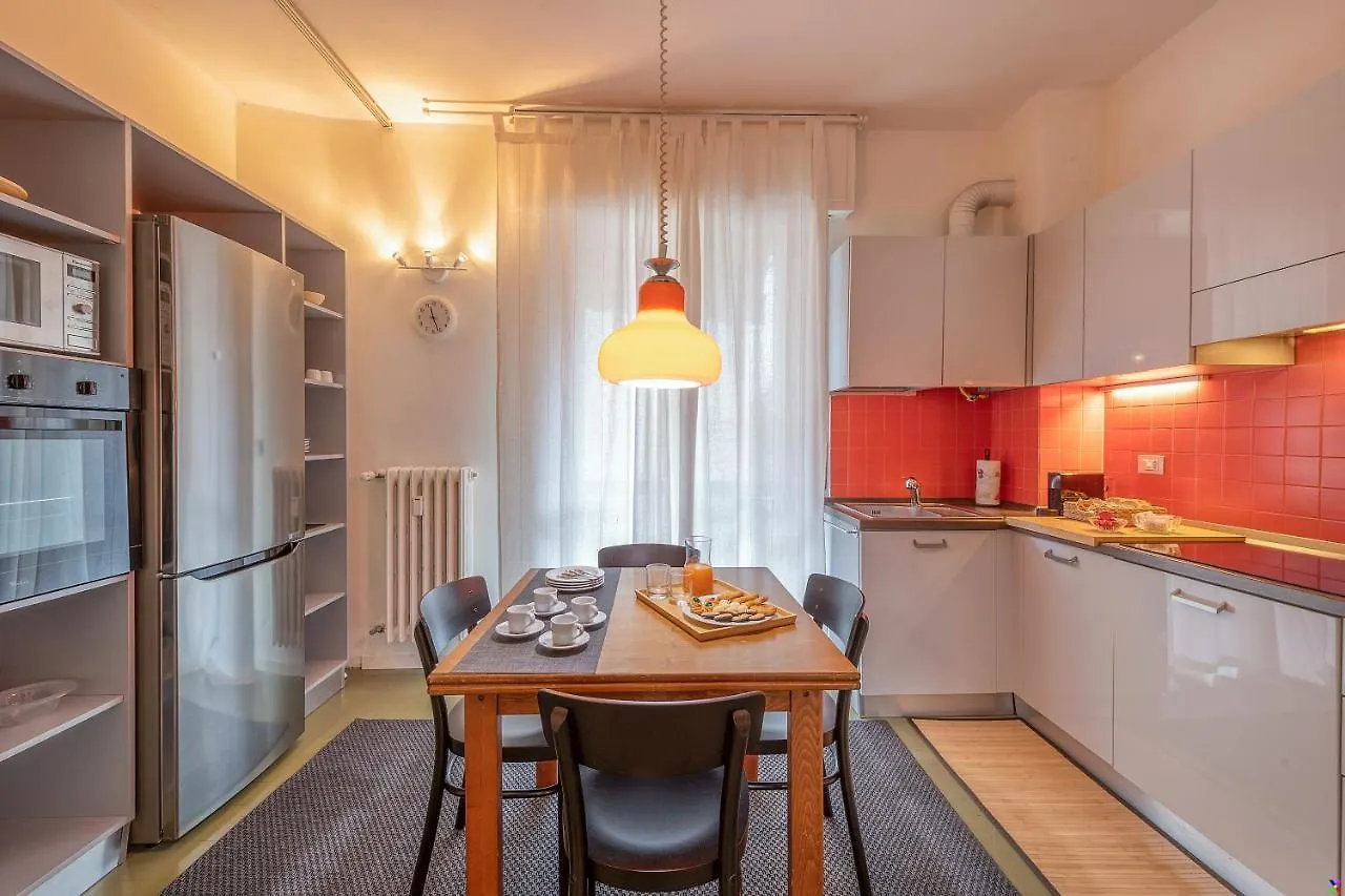 Bnbutler - Cesare Brivio, 21 - Ampio E Luminoso Milan Italy