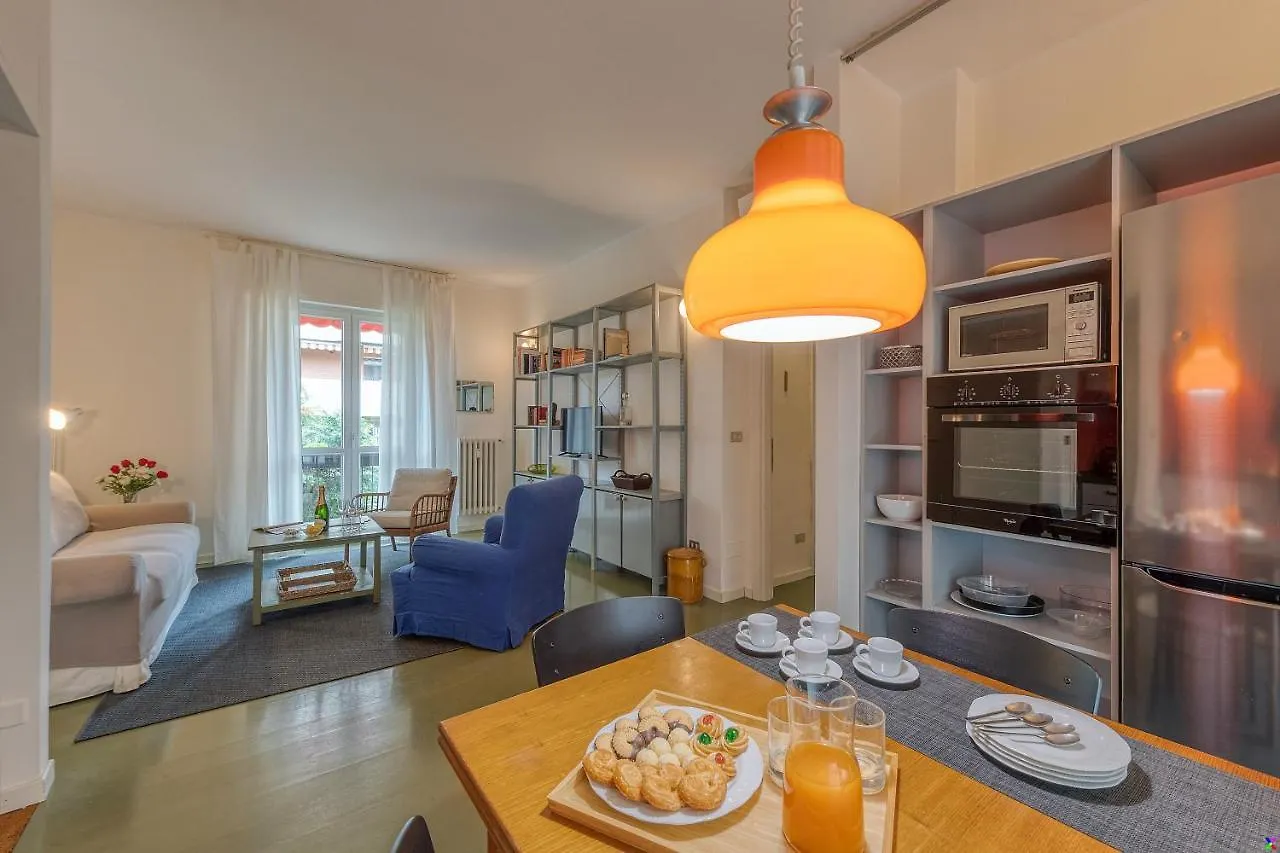 Bnbutler - Cesare Brivio, 21 - Ampio E Luminoso Milan Apartment